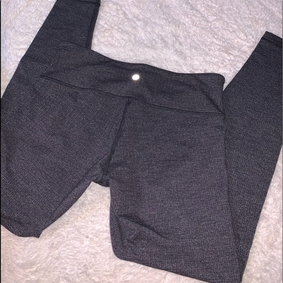 - Lululemon wonder unders. - Picture 5 of 11